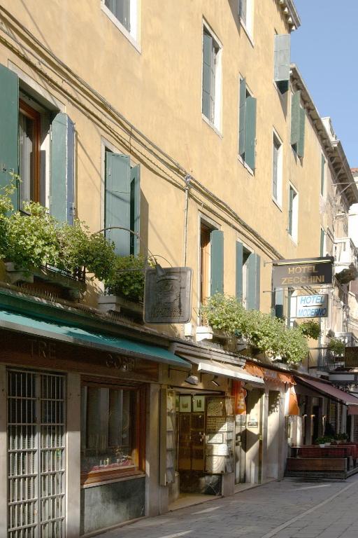 Hotel Antica Casa Carettoni Venedig Exterior foto